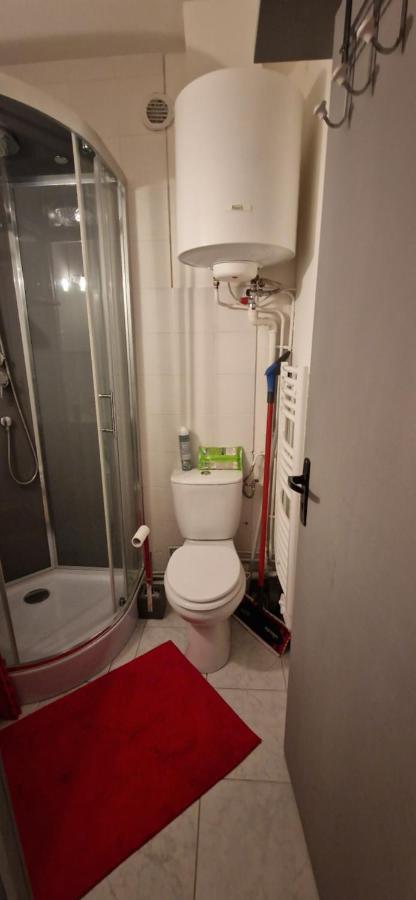 Le Chaleureux Cocon Rouge Appartement Ustou Buitenkant foto