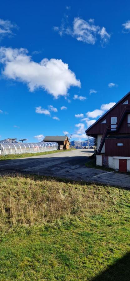 Le Chaleureux Cocon Rouge Appartement Ustou Buitenkant foto