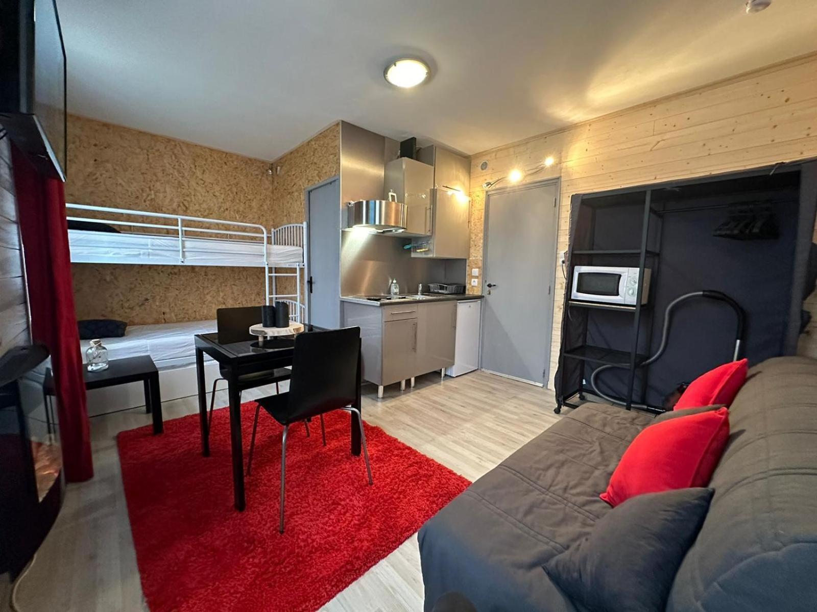 Le Chaleureux Cocon Rouge Appartement Ustou Buitenkant foto